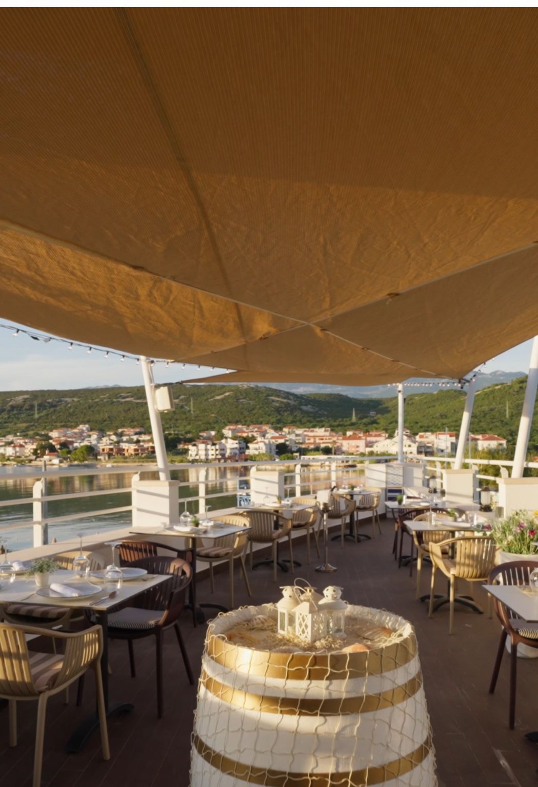 Shark - Pizza & Grill restaurant